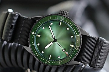 深圳劳力士自动机械表为什么走快