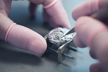 深圳劳力士手表官方售后洗油保养